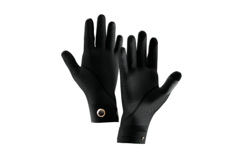 Smart Heated Gloves & Socks - Quanta Vici