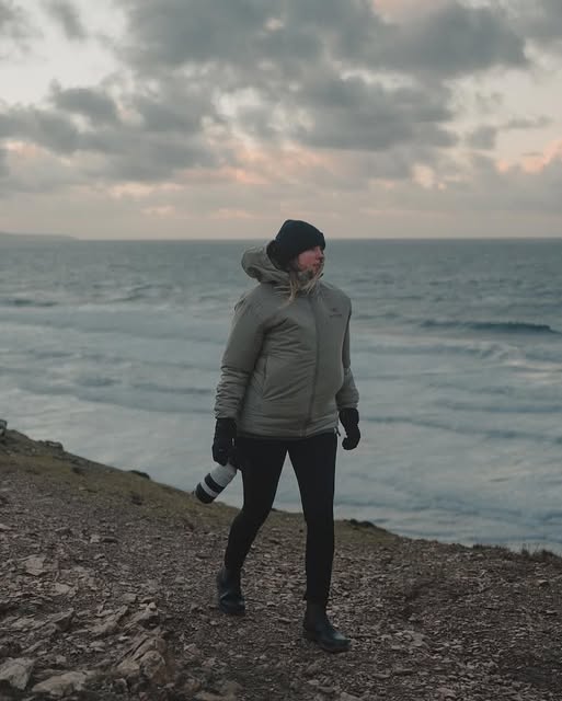 Quanta Vici winter apparel by the shore
